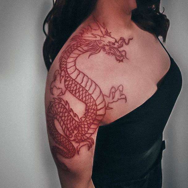 38 tatuagens de dragão que vão inspirar vocês