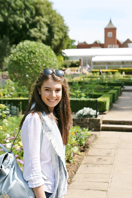 Katherine Penney Chic Life London Day Out Summer Exploring Gardens Photography