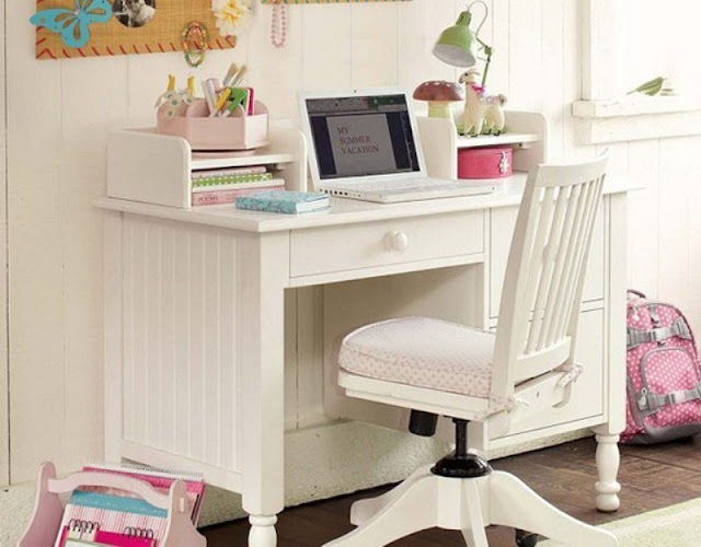 Study desk with beautiful design and cute look