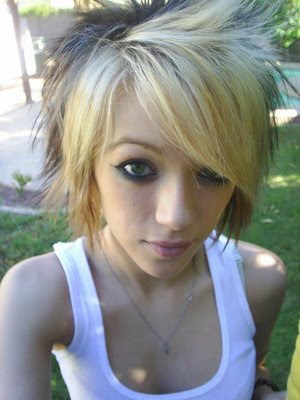 Here are some trendy blonde emo hairstyles for young women