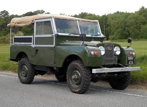 old land rover picture