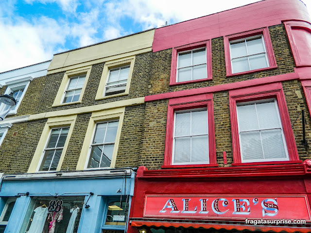 Mercado de Portobello Road em Londres