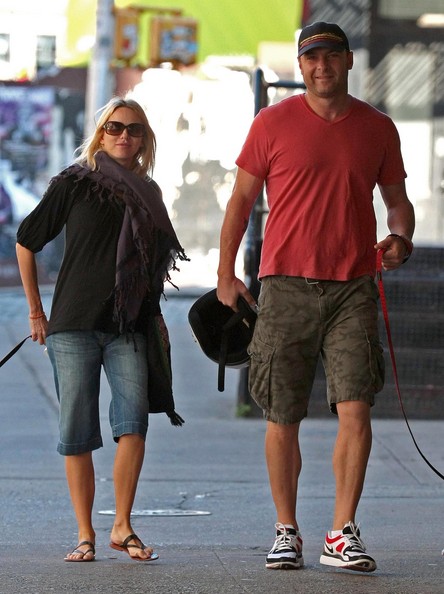 naomi watts husband. Naomi Watts with Husband