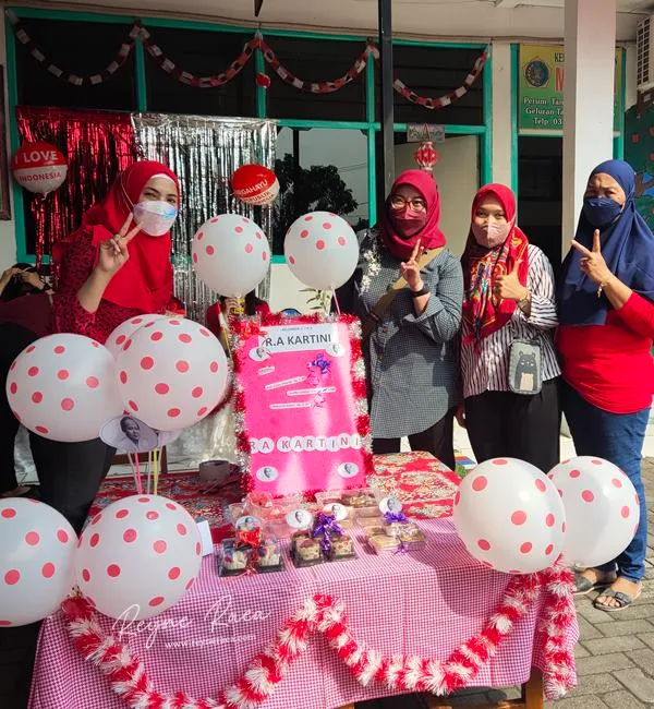 Bazar anak TK Mutiara TPJ Sidoarjo