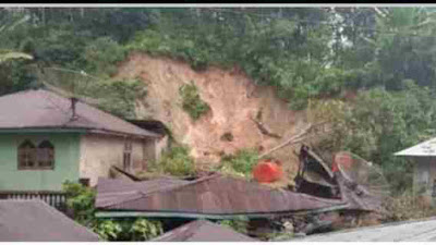 Akibat Longsor, 50 Rumah Rusak Dan 4 (Empat) Tertimbun. 