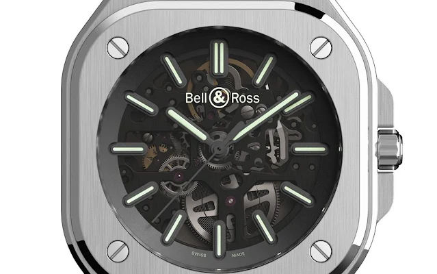 Bell & Ross BR 05 Skeleton Nightlum