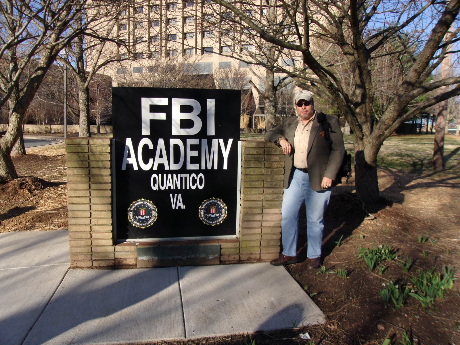 Experience Shooting Solutions Llc Experience Shooting Solution Es2 Founder Is Invited And Visits The Fbi Training Center In Quantico Virginia In Support Of The Bureau - fbi training base roblox