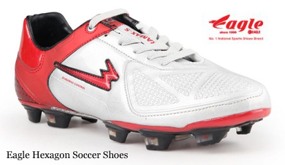 Model Sepatu Bola Terbaru Eagle Hexagon Soccer Shoes (Spesifikasi dan Harga)