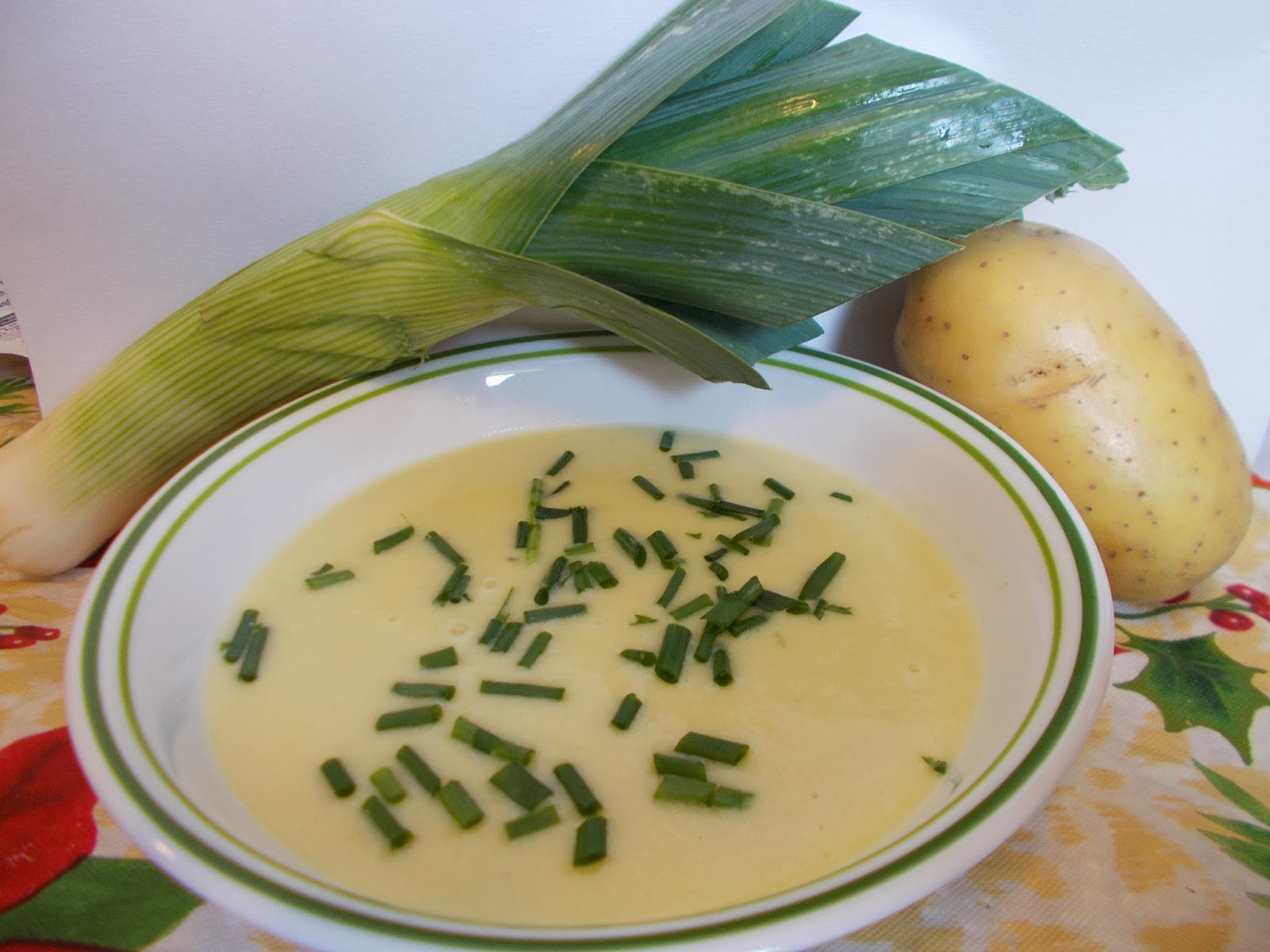 http://sarahrosessupposes.blogspot.com/2014/03/st-davids-potato-leek-soup.html