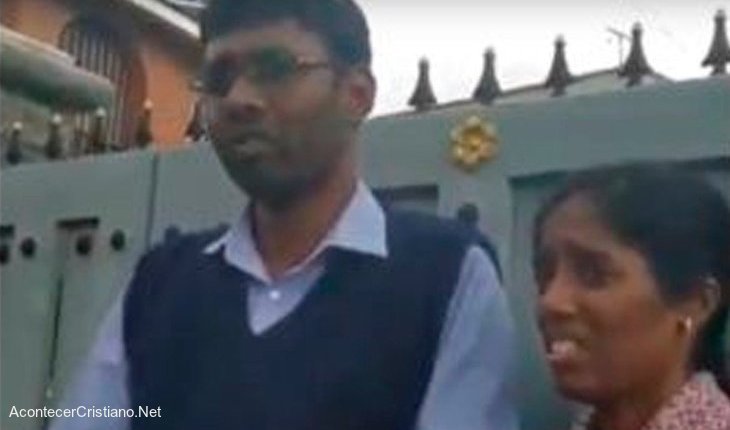 Pareja de cristianos Leo Johnson y Jenifa en India