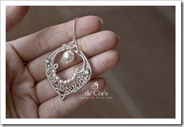 Wired Chinese Knot, Oval Shape Earrings