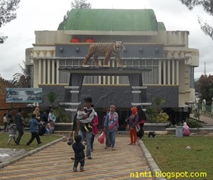 Museum Zoologi Kebun Binatang Bukittinggi