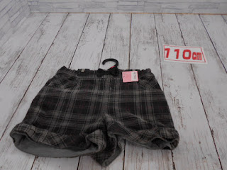 中古品　子供服　ショートパンツ　１１０㎝　１９０円