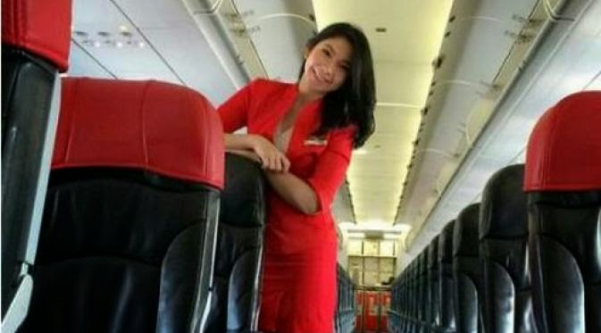 Khairunnisa Haidar Fauzi Pramugari Air Asia Asal Palembang Cantik dan Supel
