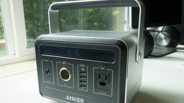 Anker Powerhouse PowerBank dengan Kekuatan Gardu Listrik