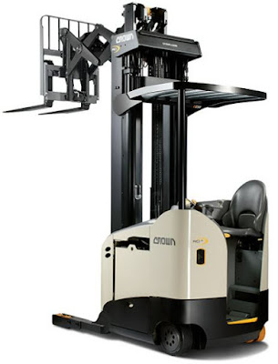 Pantograph Reach Truck ngồi lái