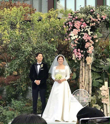 Photos: Song Joong-ki, Song Hye-kyo get married in private wedding