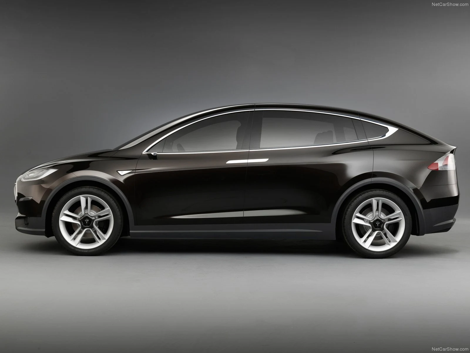 Hình ảnh xe điện Tesla Model X Prototype 2012 & nội ngoại thất