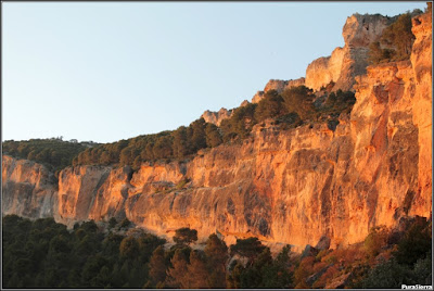 La Hoz De Priego en un atardecer