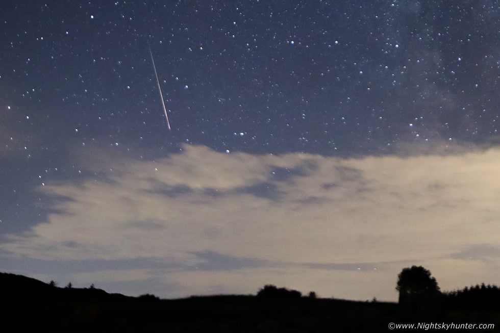 gambar hujan meteor perseids 2021