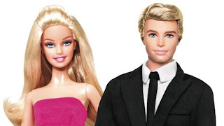 ken and barbie (pixabay.com)