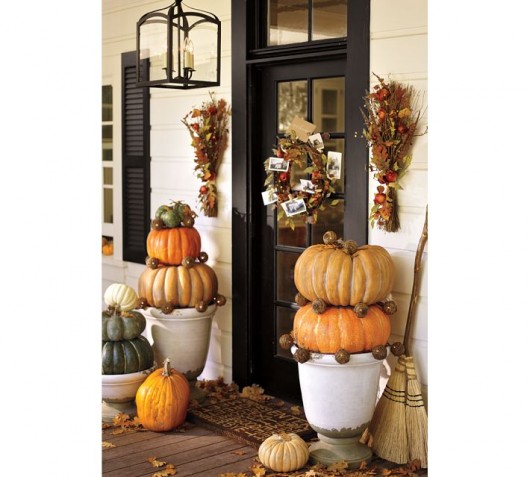 front door planters photos Front Door Fall Decor | 530 x 477