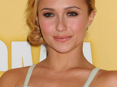 Hayden Panettiere - 46th annual CMA Awards in Nashville