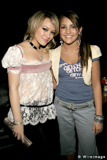 Jamie Lynn Spears with Teen Pop Star Hillary Duff