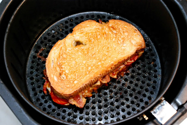 Air Fryer Grilled Cheese: A Crispy, Gooey Delight