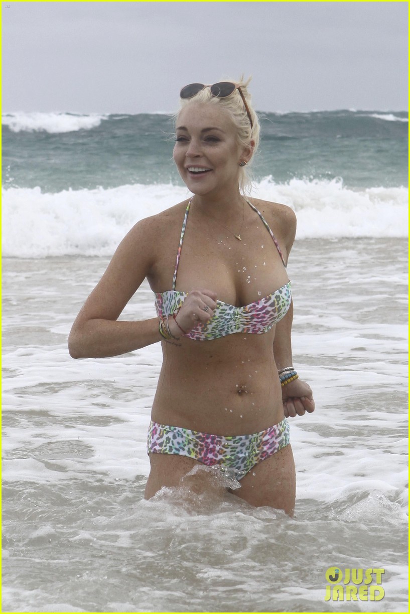 Lindsay Lohan Hot Bikini 2012