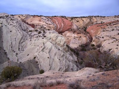 Another thing that secular geologists cannot reasonably explain is how rock layers around the earth are bent and curved. Creation Science explains.