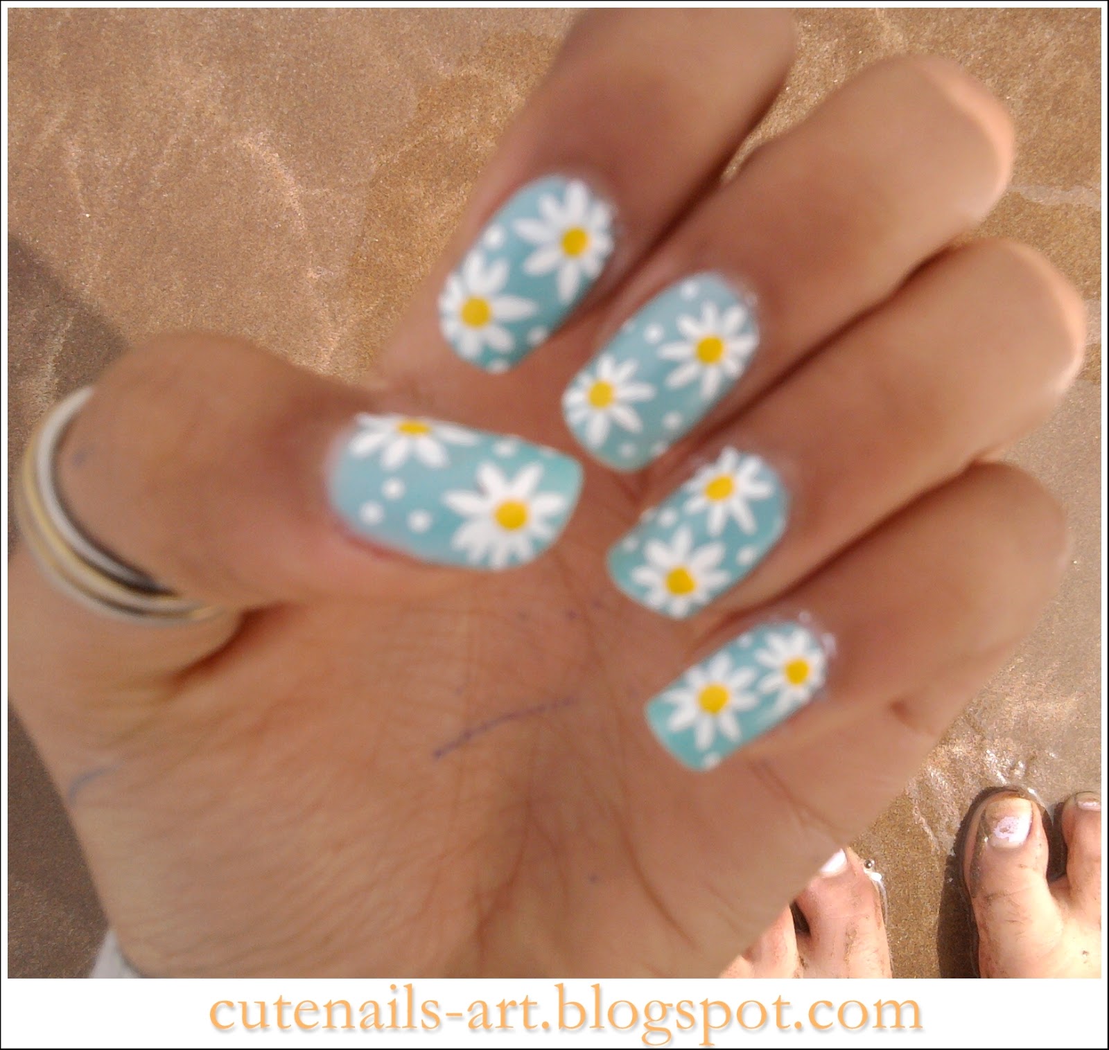 cutenails-art: spring nails art : Daisy flowers