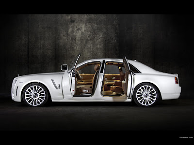 THREE OF A KIND – MANSORY UPGRADES THE „LITTLE“ ROLLS-ROYCE