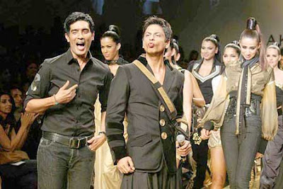 Shahrukh Khan Ramp Lakme Fashion Week 2009 Pics