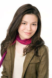 Miranda Cosgrove awesome dressing