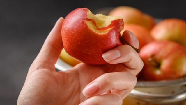 Essential Health Benefits of Eating Apples