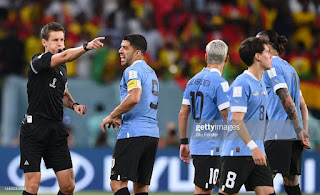 After Uruguay's elimination from the World Cup, Luis Suarez criticizes FIFA after the official denies Cavani a penalty