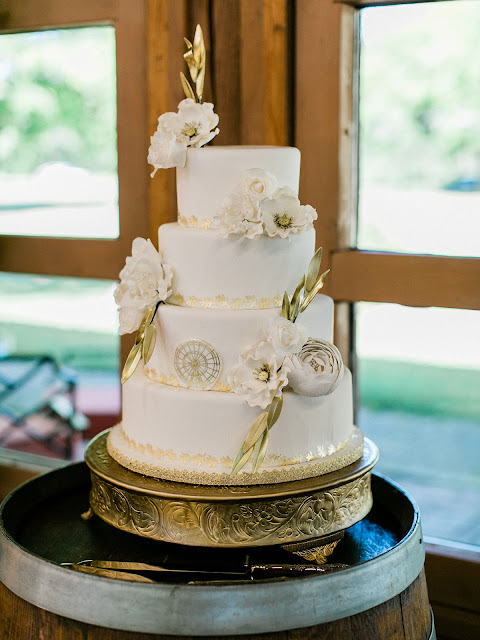 Niagara Wedding Planner - A Divine Affair - Kriselle and Andrew - Photo by Kurtz Orpia - Cathedral Ceremony with reception taking place at Kurtz Orchards Marketplace in Niagara on the Lake. 