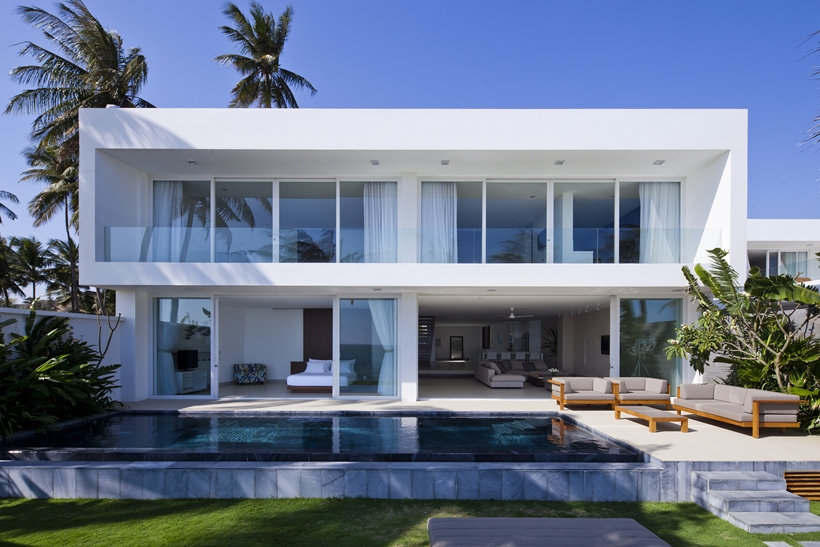 World of Architecture Stunning Modern  Beach  House  by MM 