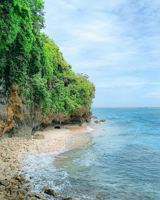 Image pantai tanah barak