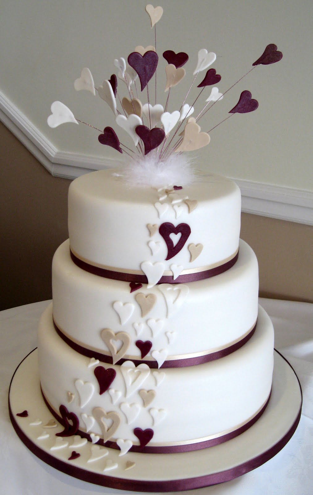 elegant wedding cake