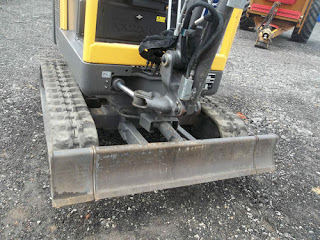 Volvo EC15B digger