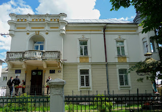 Жовква. Вул. Степана Бандери. Відділення поліції