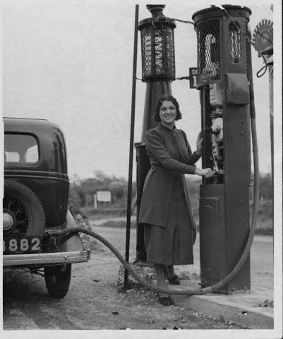gas pump girls. leslie king gas pump girls.