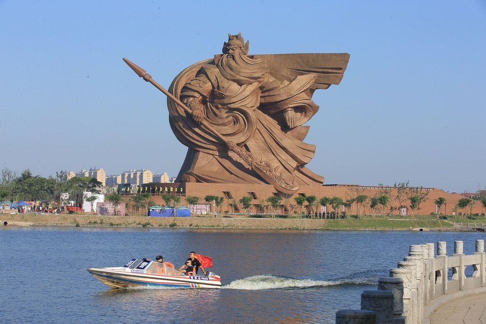 guan-yu-statue-3