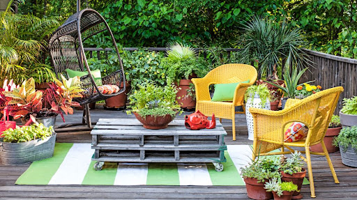 10 landscaping design ideas to enhance your home garden