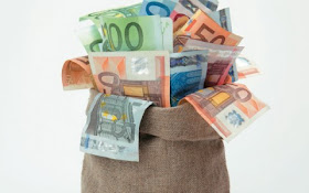 Η μεγάλη αποκάλυψη: Κράτος και τράπεζες ''έκλεψαν'' 93 δις ευρώ από την αγορά!