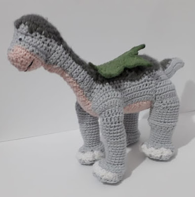 Amigurumi Dinossauro Littlefoot Pescoçudo Crochê Em Busca do Vale Encantando The Land Before Time