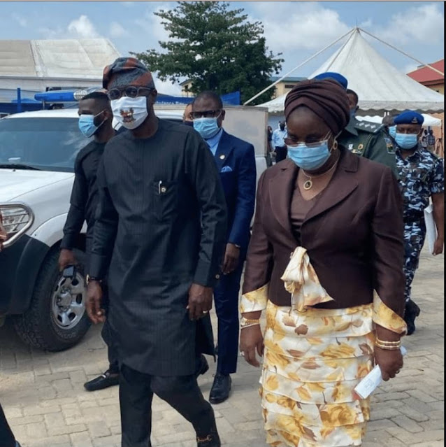 Photos show Sanwo-Olu & Funeral Firm Linked to 103 #EndSARS Protesters