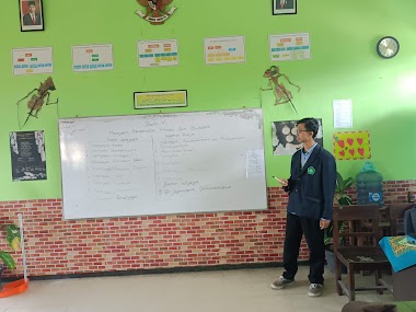 KKM 84 UIN Maulana Malik Ibrahim Malang Mengajar di SDN 5 Kalirejo 